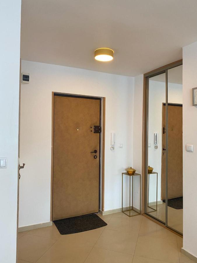 Vicky - New Apartment Centrum Srodmiescie ワルシャワ エクステリア 写真