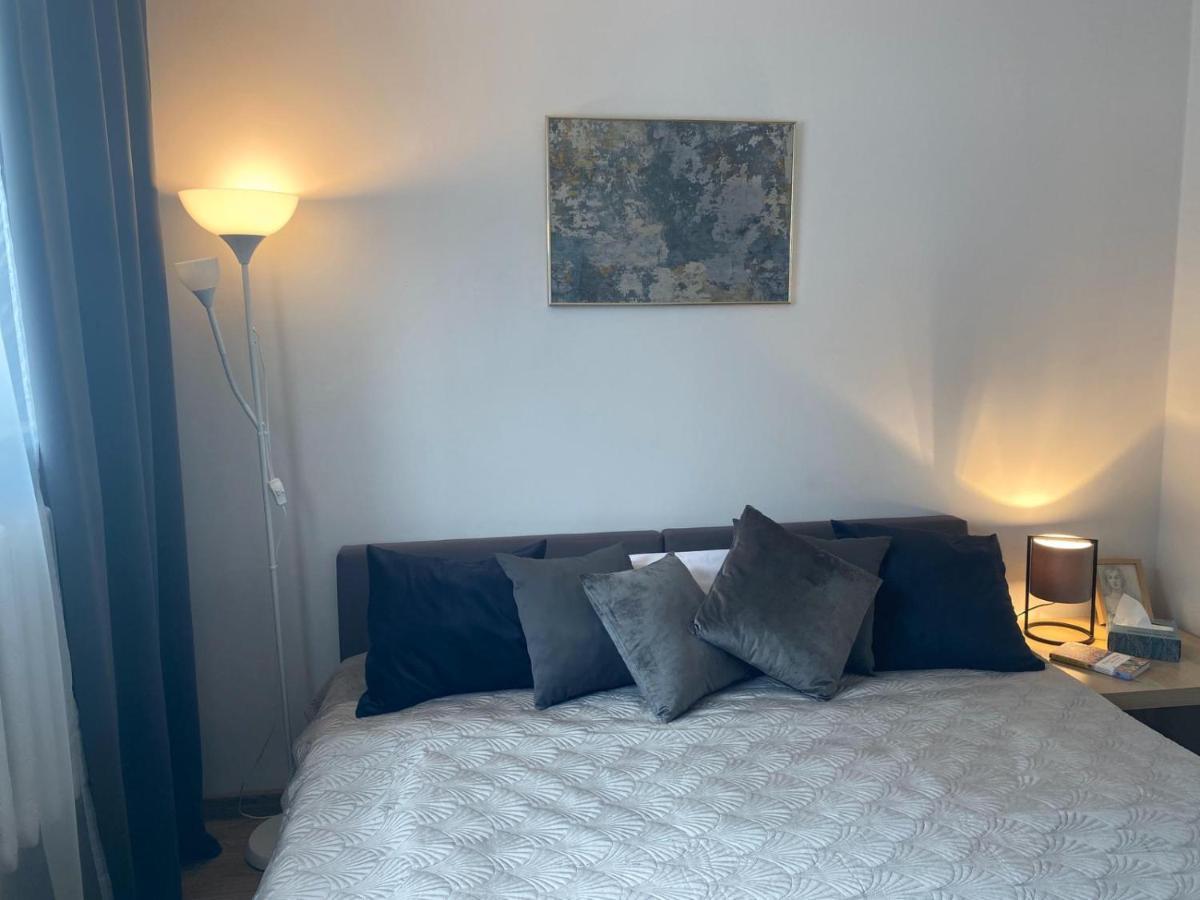Vicky - New Apartment Centrum Srodmiescie ワルシャワ エクステリア 写真