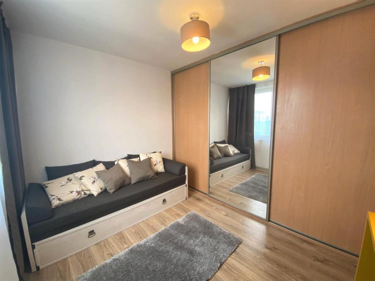 Vicky - New Apartment Centrum Srodmiescie ワルシャワ エクステリア 写真